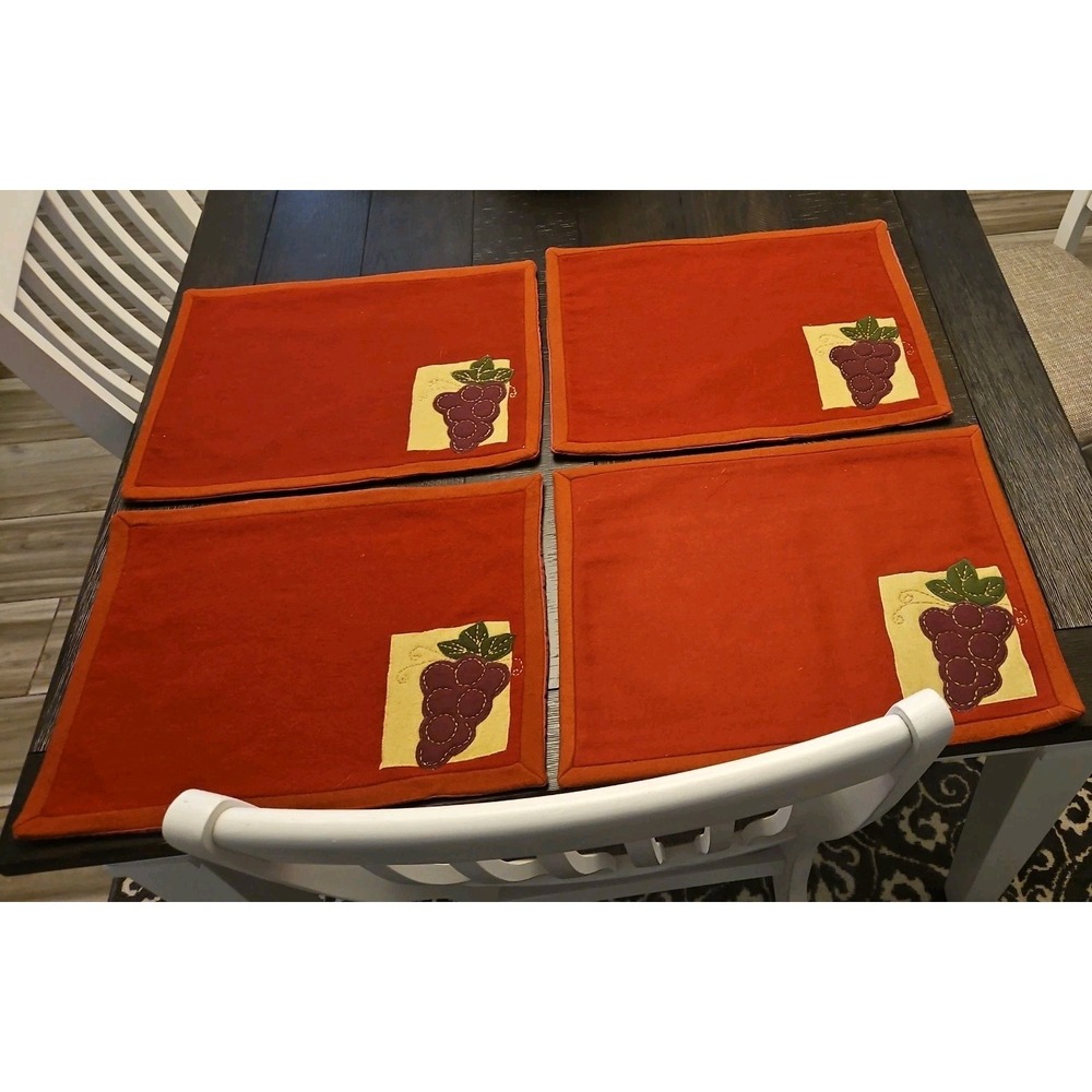 Vtg Harvest 2003 Set (4) Placemats 2 tone Rust w/Purple Grape Fruit Embroided
